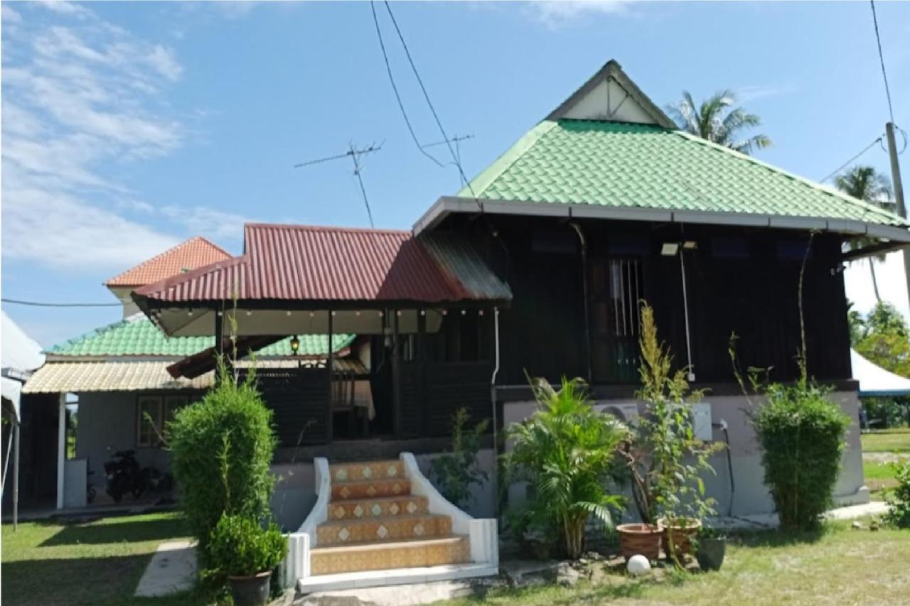 Oyo Home 90495 Homestay Kampung Kota Aur Сунгай Петани Экстерьер фото