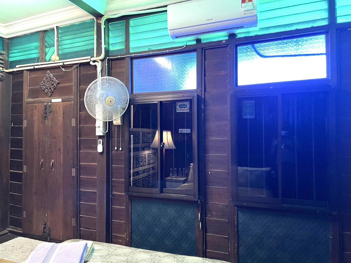 Oyo Home 90495 Homestay Kampung Kota Aur Сунгай Петани Экстерьер фото